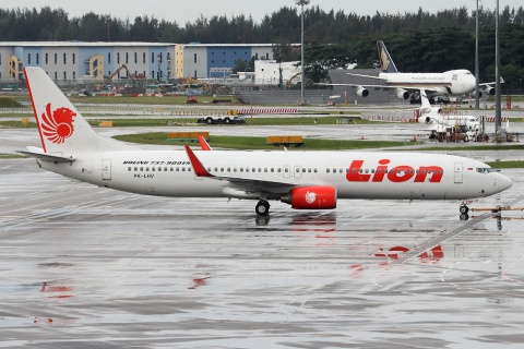 PK-LHV - 737-9GP(ER)(WL) - Lion Air - SIN - 31-01-2012