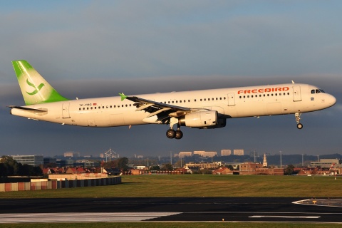 TC-FBG - A321-131 - Freebird Airlines - BRU - 27-10-2012