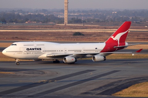VH-OJQ - 747-438 - Qantas - JNB - 26-05-2012