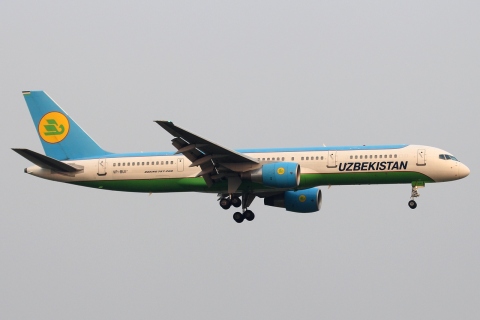 VP-BUI - 757-231 - Uzbekistan Airways - BKK - 28-01-2012