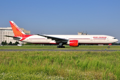 VT-ALL - 777-337(ER) - Air India - CDG - 10-08-2012