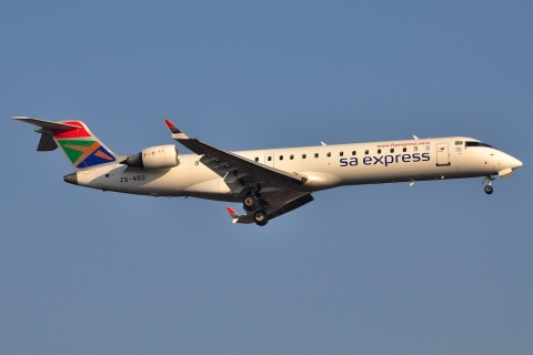 ZS-NBG - CRJ-701ER - South African Express Airways - JNB - 31-05-2012