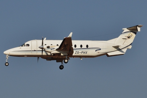 ZS-PHX - Beech 1900D - Federal Air - JNB - 25-05-2012