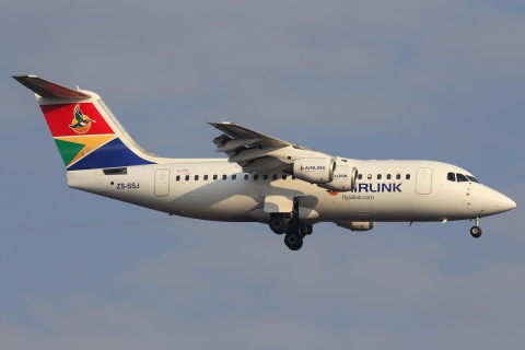 ZS-SSJ - RJ85 - South African Airlink - JNB - 30-05-2012