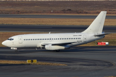 ZS-SSZ - 737-219 - Santaco Airlines - JNB - 26-05-2012