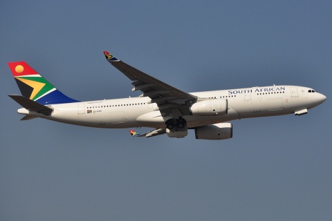 ZS-SXW - A330-243 - South African Airways - JNB - 26-05-2012