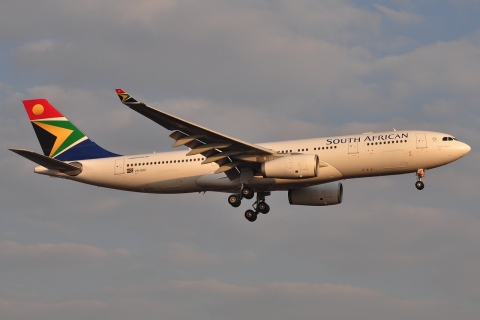 ZS-SXZ - A330-243 - South African Airways - JNB - 29-05-2012