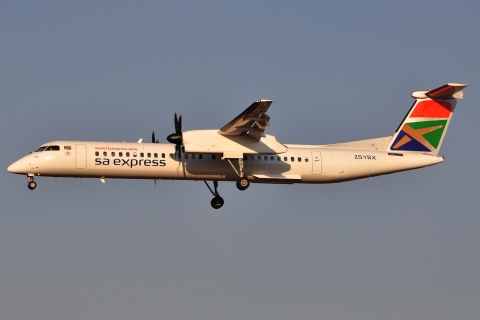 ZS-YBX - DHC-8-402NG - South African Express Airways - JNB - 25-05-2012