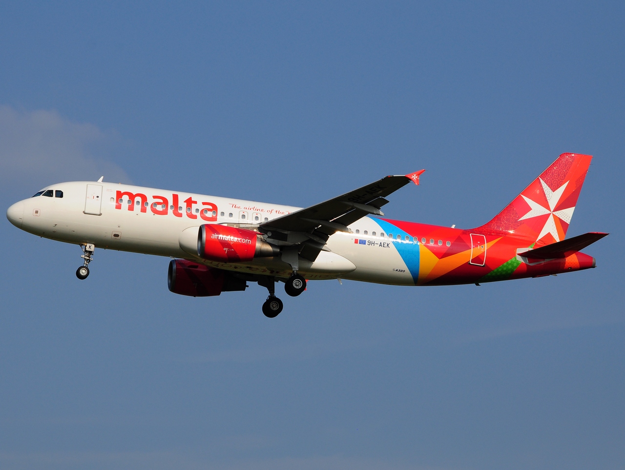 9H-AEK - A320-211 - Air Malta - BRU - 06-07-2013
