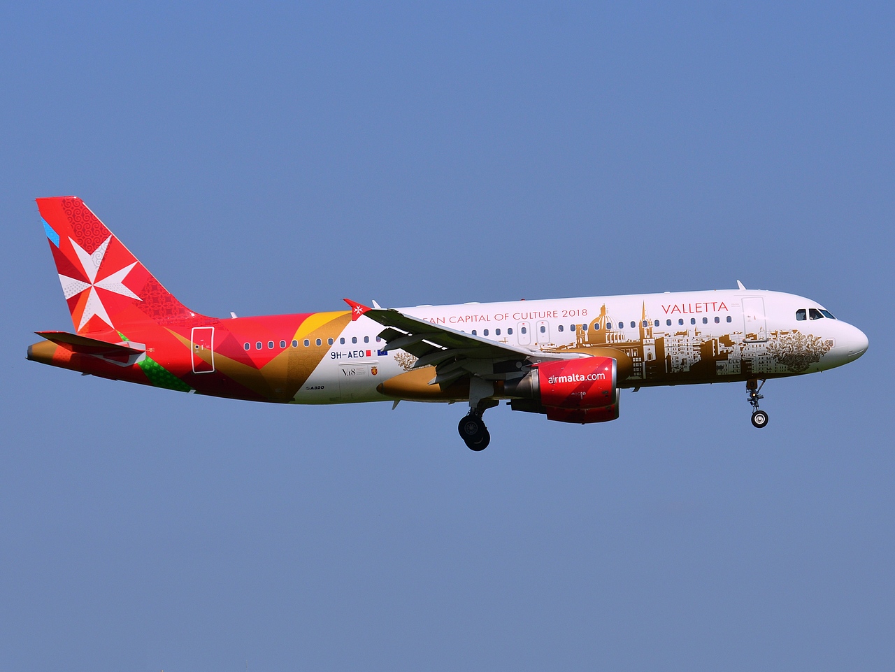 9H-AEO - A320-214 - Air Malta - AMS - 07-07-2013