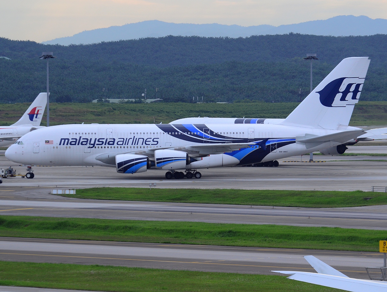 9M-MNC - A380-841 - Malaysia Airlines - KUL - 26-01-2013