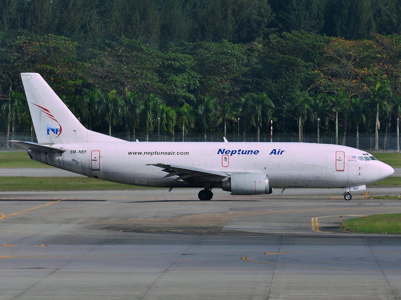 9M-NEF - 737-3S3 - Neptune Air - SIN - 29-01-2013