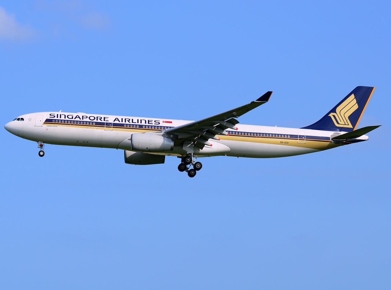 9V-STP - A330-343 - Singapore Airlines - SIN - 27-01-2013