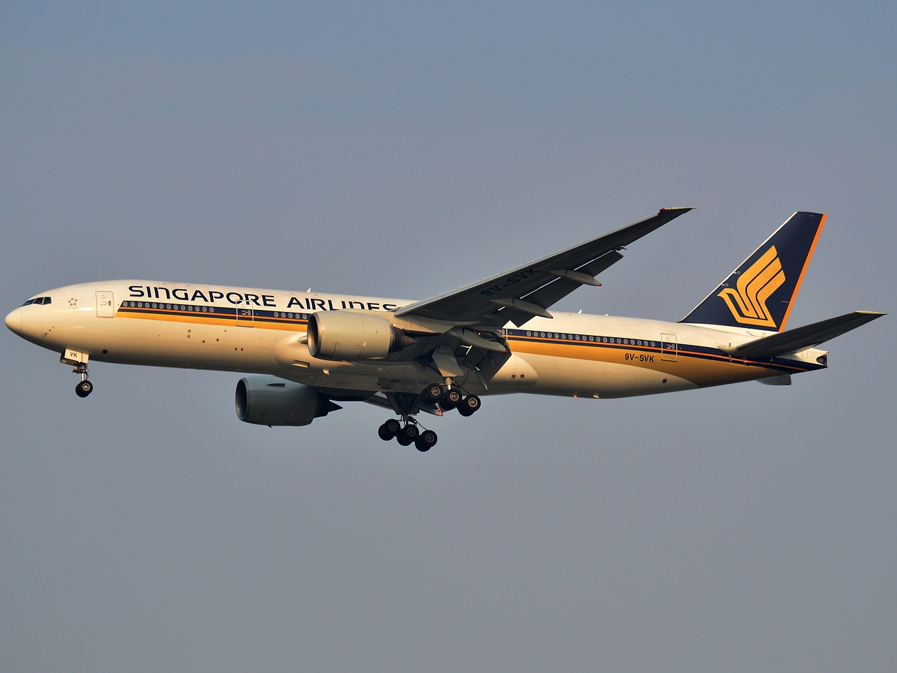 9V-SVK - 777-212(ER) - Singapore Airlines - BKK - 02-02-2013