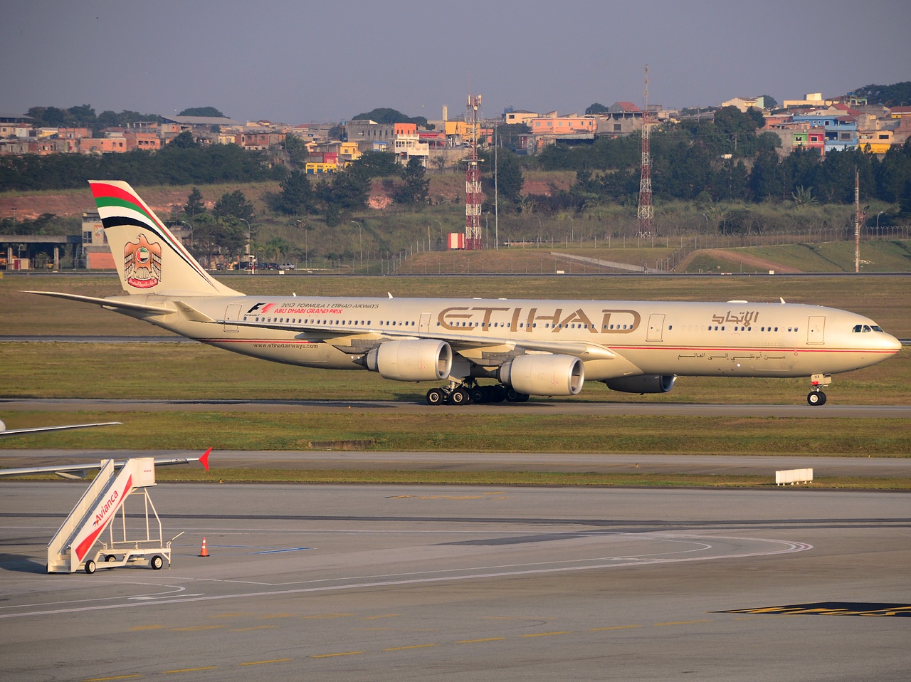 A6-EHA - A340-541 - Etihad Airways - GRU - 08-06-2013
