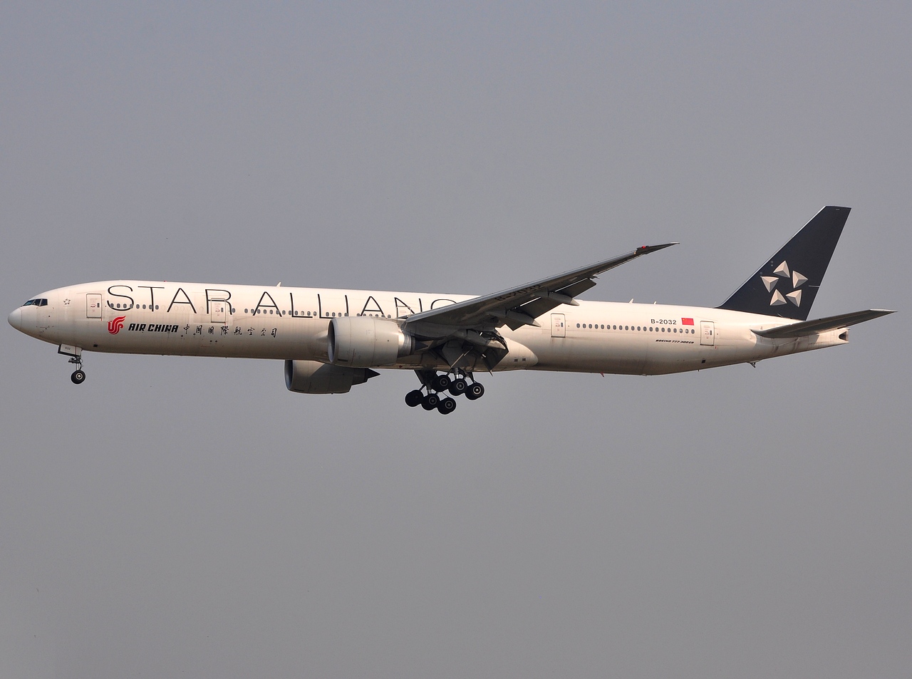 B-2032 - 777-39L(ER) - Air China - PEK - 21-09-2013