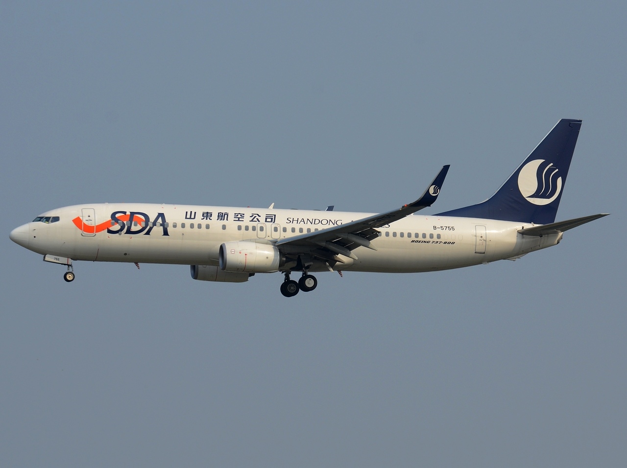 B-5755 - 737-89L(WL) - Shandong Airlines - PEK - 21-09-2013
