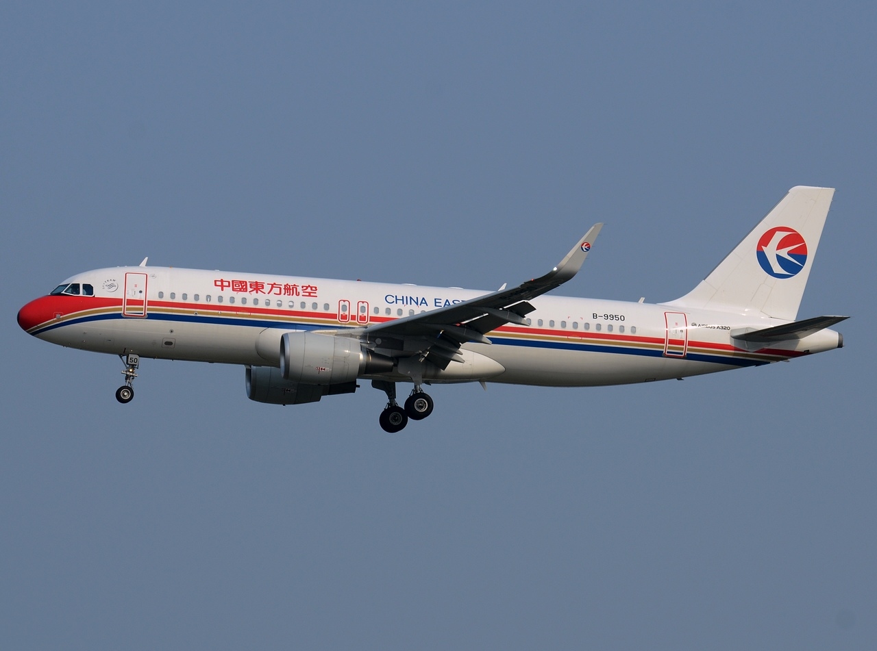 B-9950 - A320-214(WL) - China Eastern Airlines - PEK - 21-09-2013