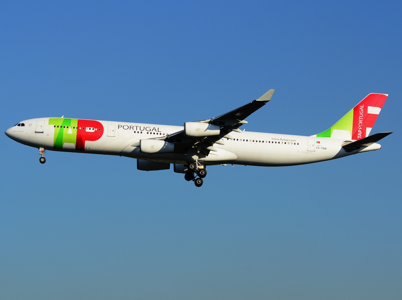 CS-TOD - A340-312 - TAP _ Air Portugal - GRU - 05-06-2013