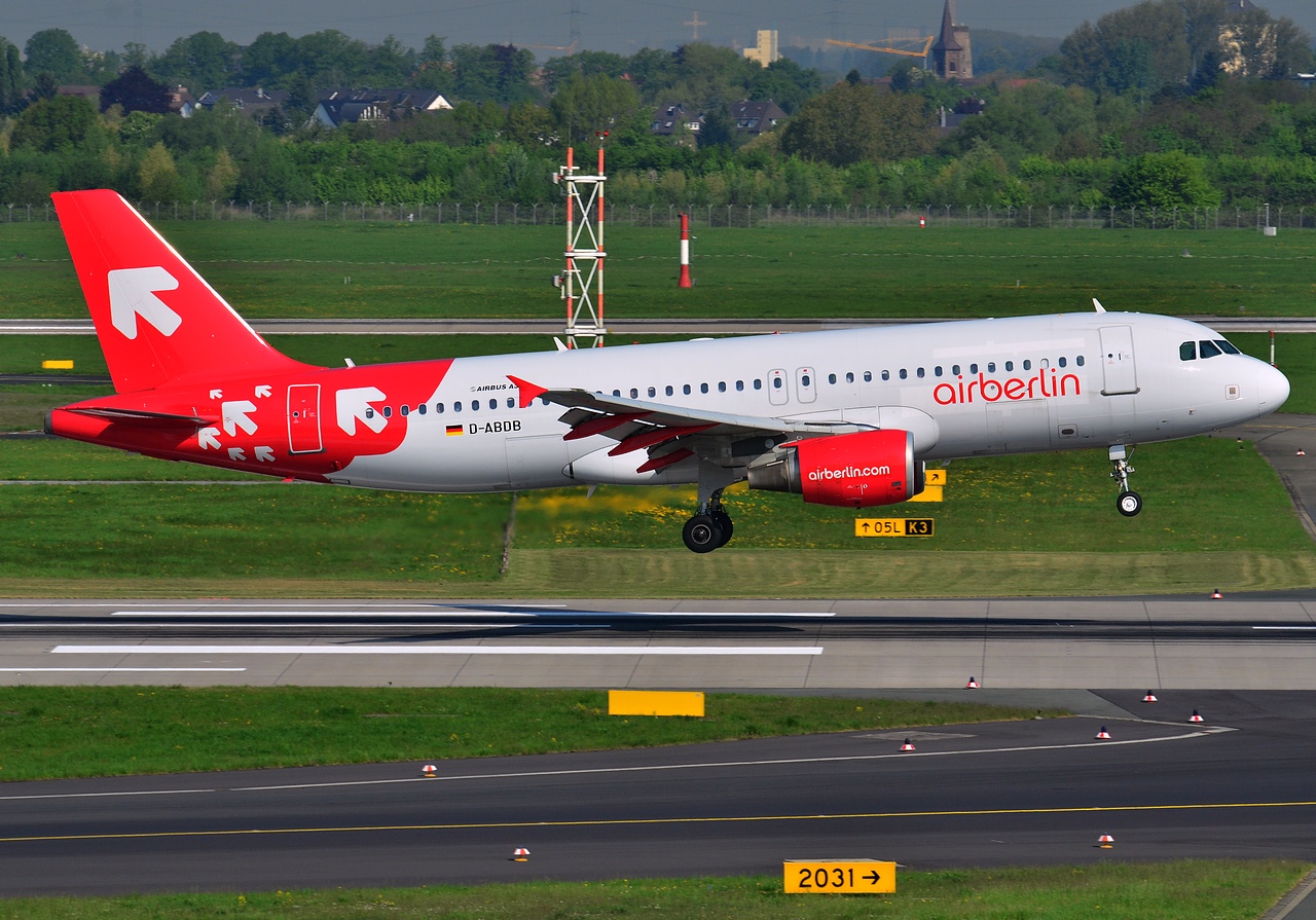 D-ABDB - A320-214 - Air Berlin - DUS - 06-05-2013