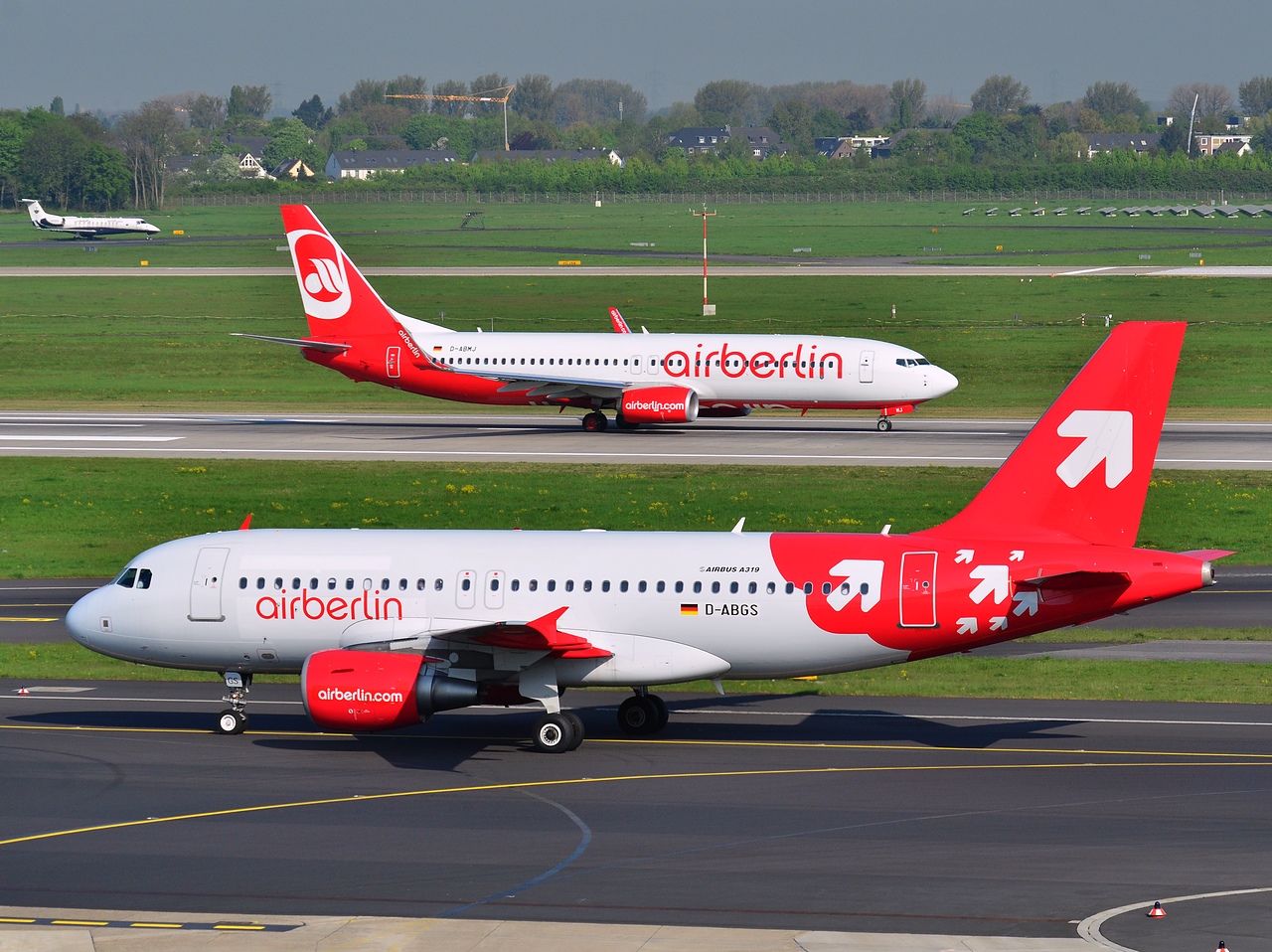 D-ABGS - A319-112 - Air Berlin - DUS - 06-05-2013b