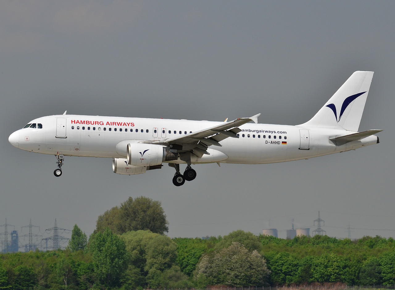 D-AHHD - A320-214 - Hamburg Airways - DUS - 06-05-2013
