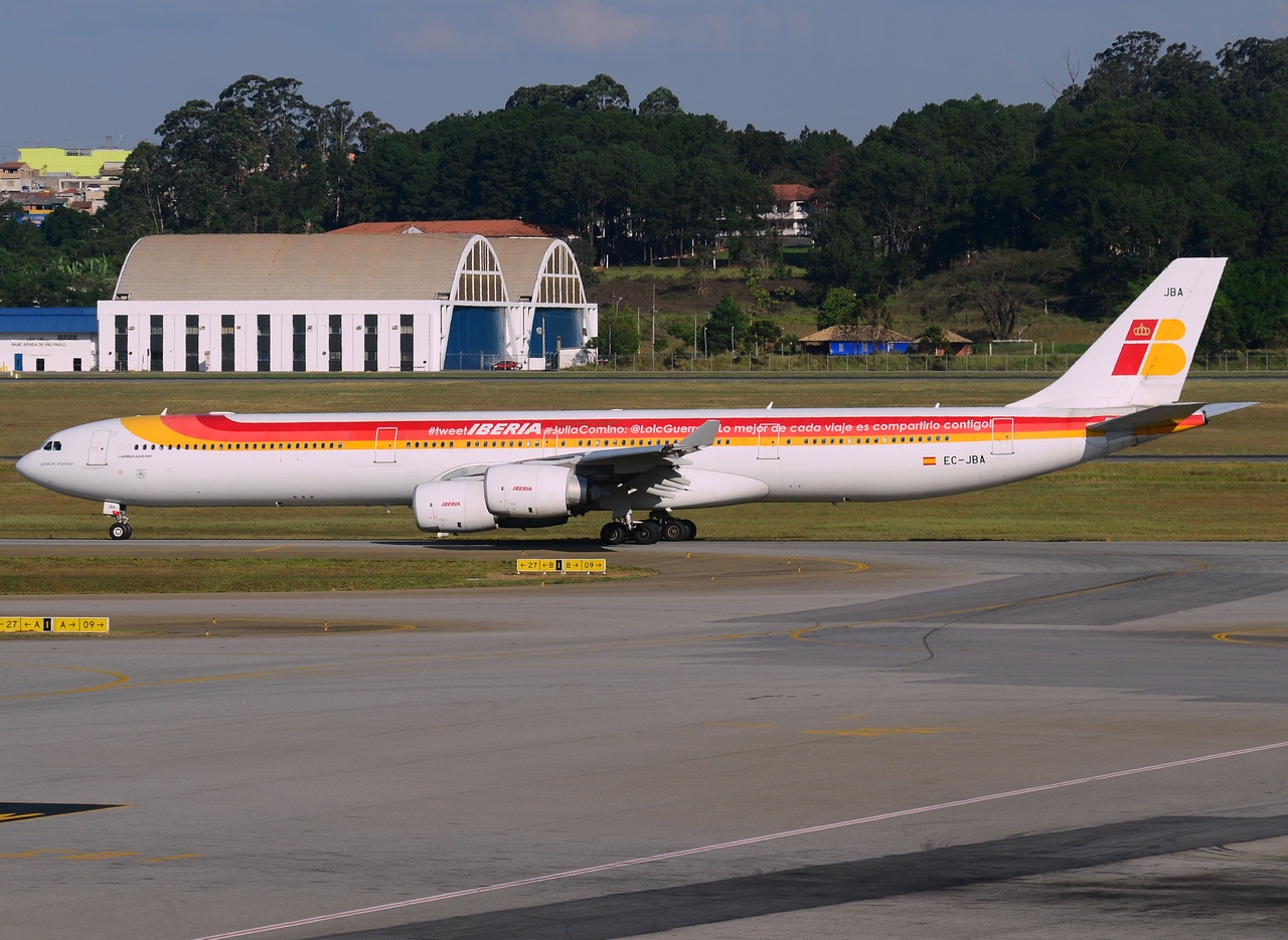 EC-JBA - A340-642 - Iberia - GRU - 06-06-2013