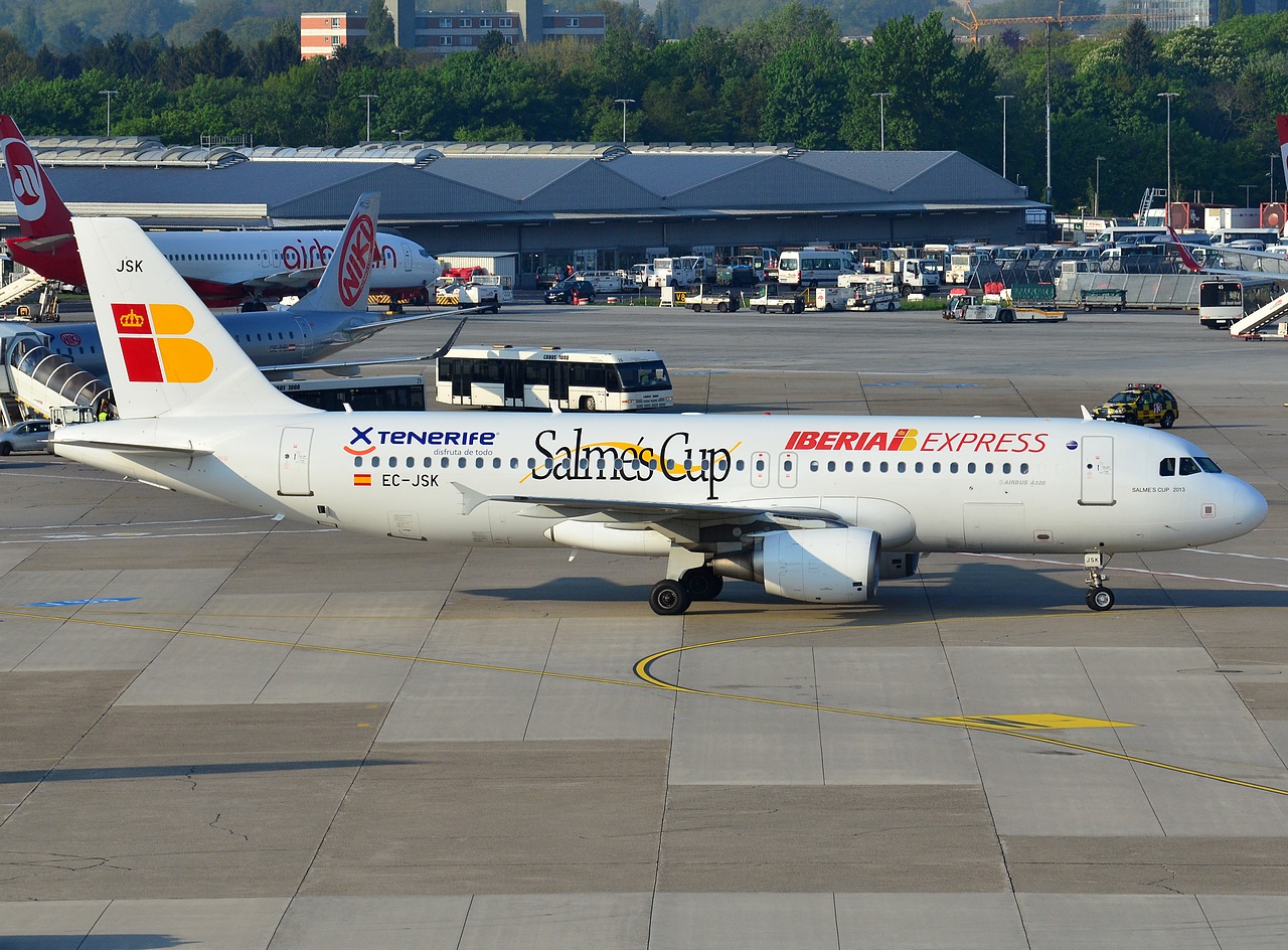 EC-JSK - A320-214 - Iberia Express - DUS - 06-05-2013