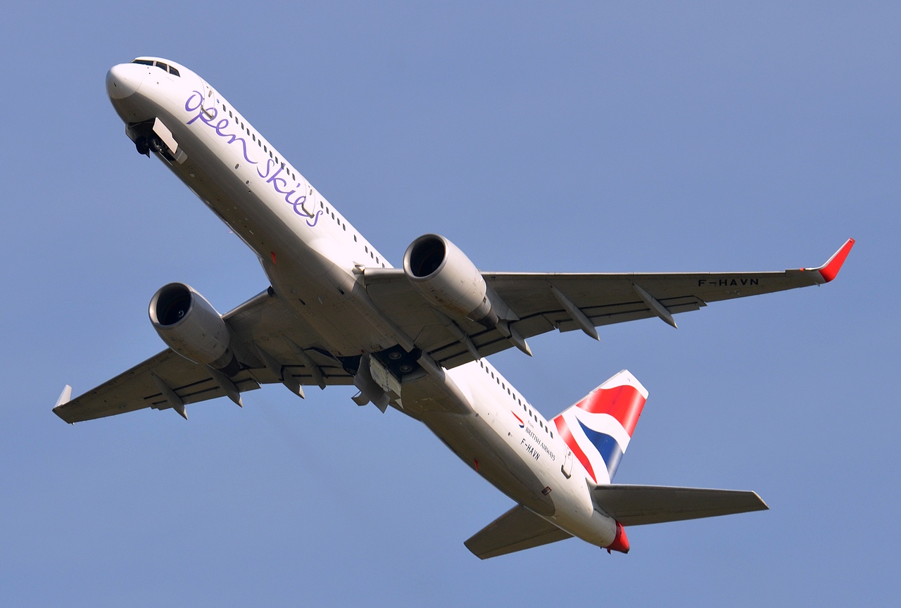 F-HAVN - 757-230(WL) - Open Skies - HHN - 22-08-2013