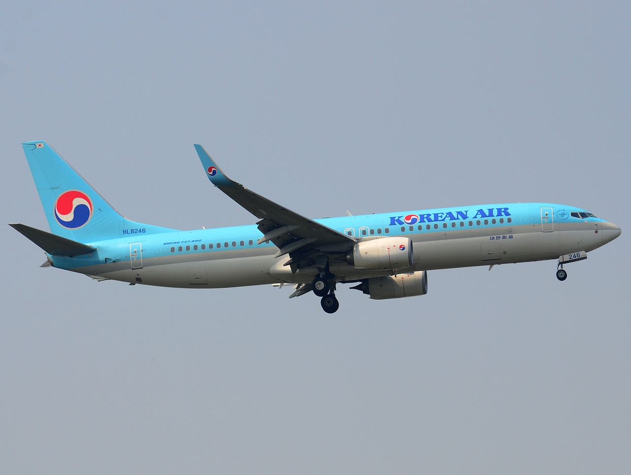 HL8246 - 737-8SH(WL) - Korean Air Lines - BKK - 01-02-2013
