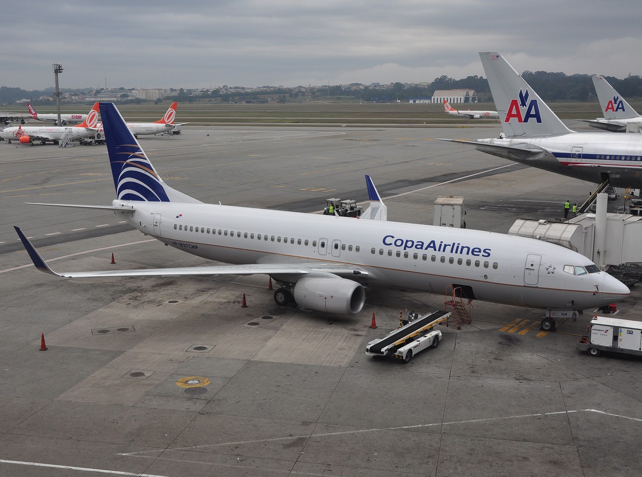 HP-1827CMP - 737-8V3(WL) - COPA Airlines - GRU - 05-06-2013