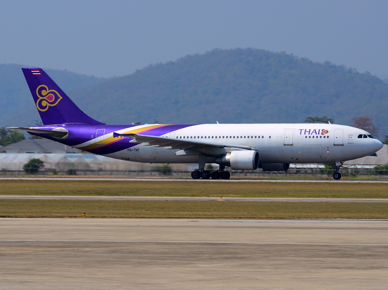 HS-TAY - A300-622R - Thai Airways International - CNX - 04-02-2013b