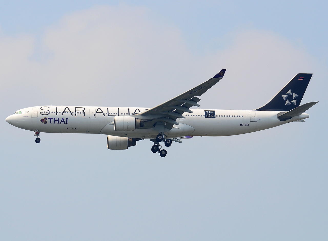 HS-TEL - A330-322 - Thai Airways International - BKK - 02-02-2013