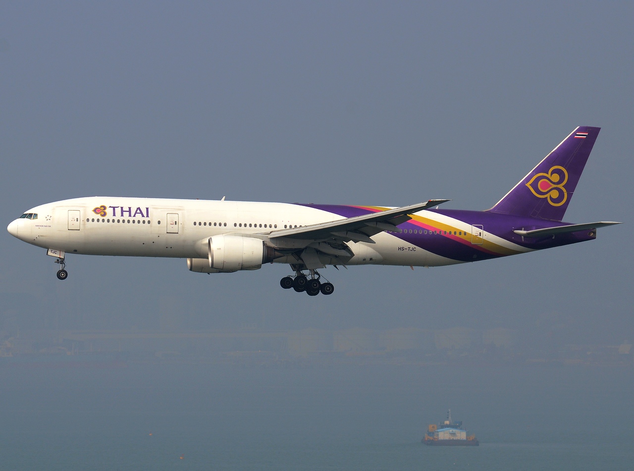 HS-TJC - 777-2D7 - Thai Airways International - HKG - 23-01-2013