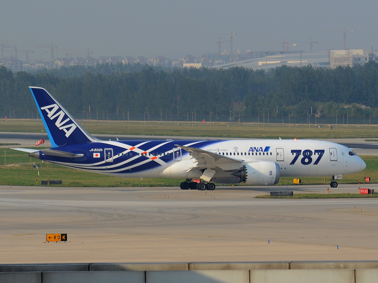 JA802A - 787-8 Dreamliner - ANA All Nippon Airways - PEK - 21-09-2013