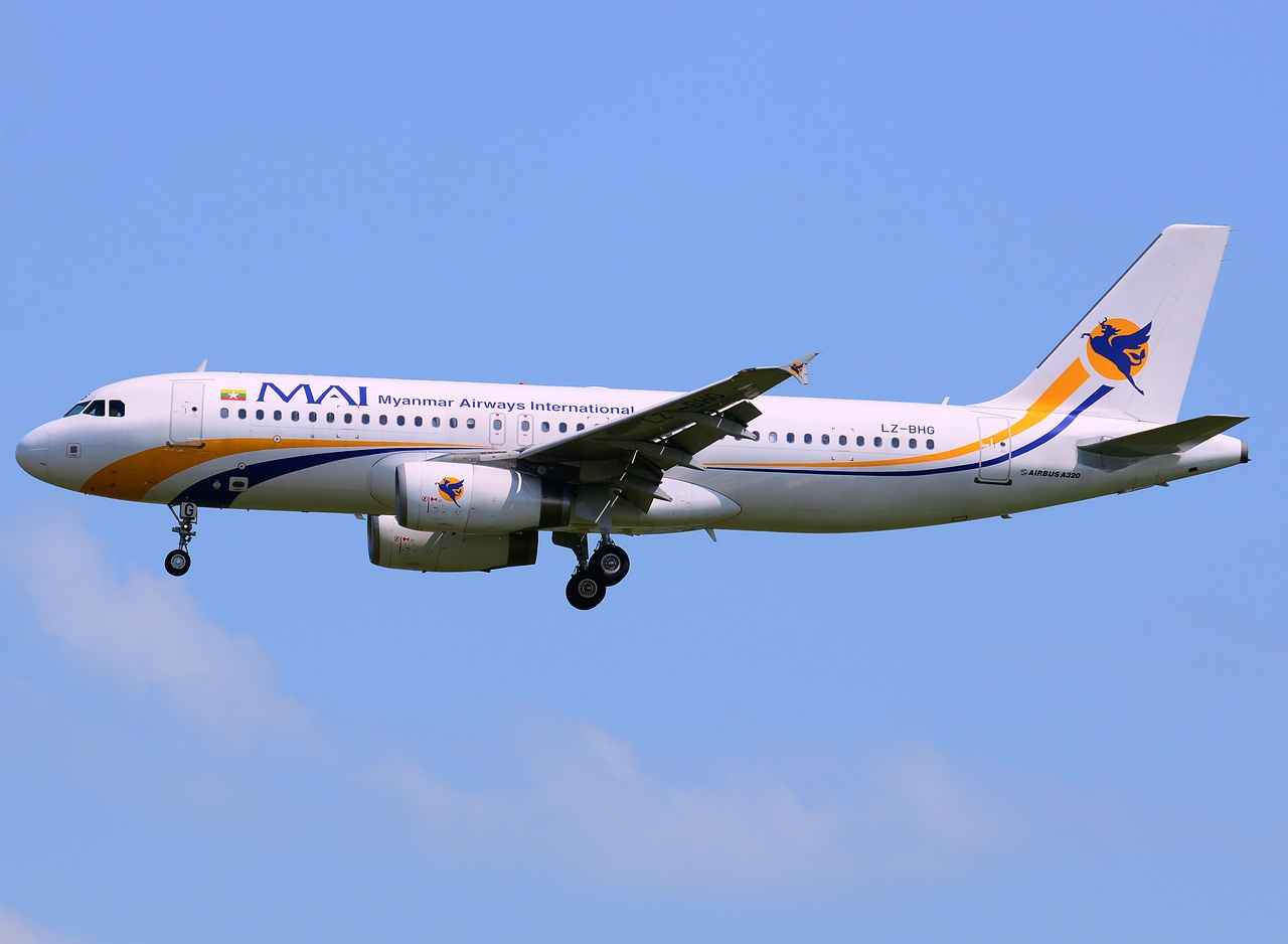 LZ-BHG - A320-232 - Myanmar Airways International - SIN - 27-01-2013