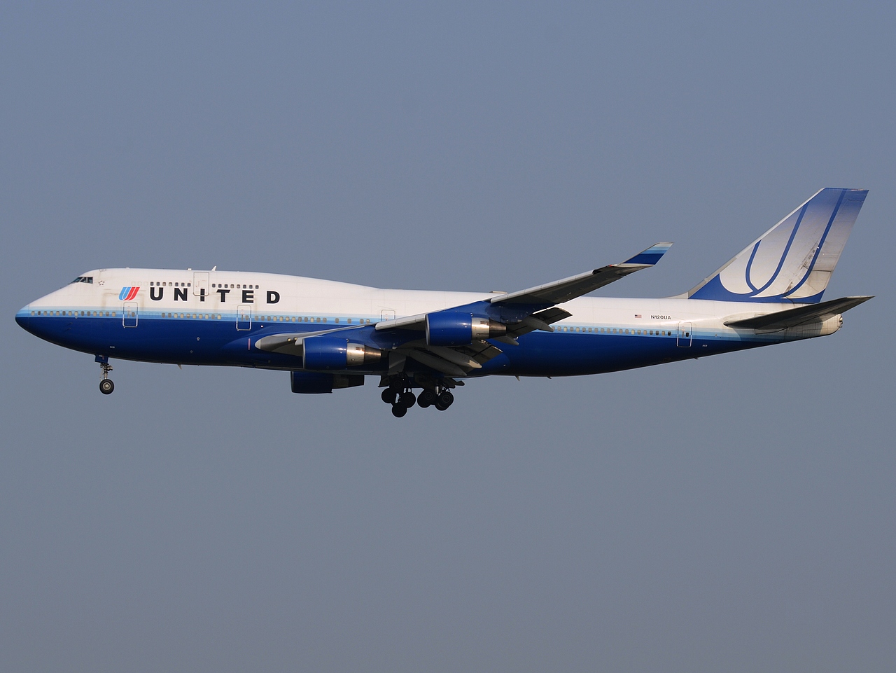 N120UA - 747-422 - United Airlines - PEK - 21-09-2013