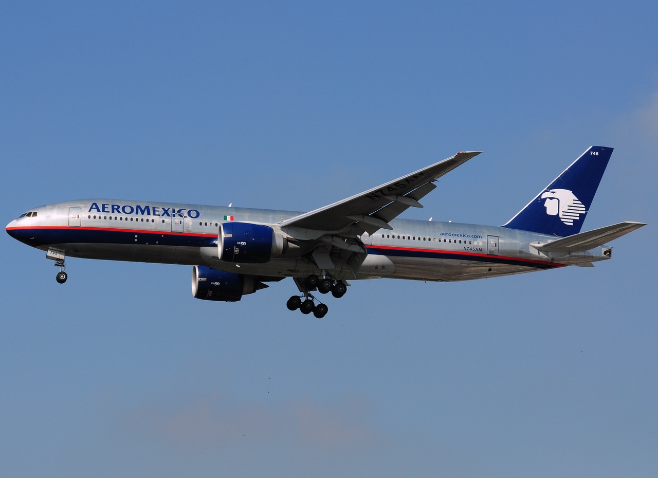 N745AM - 777-2Q8(ER) - Aeromexico - GRU - 07-06-2013