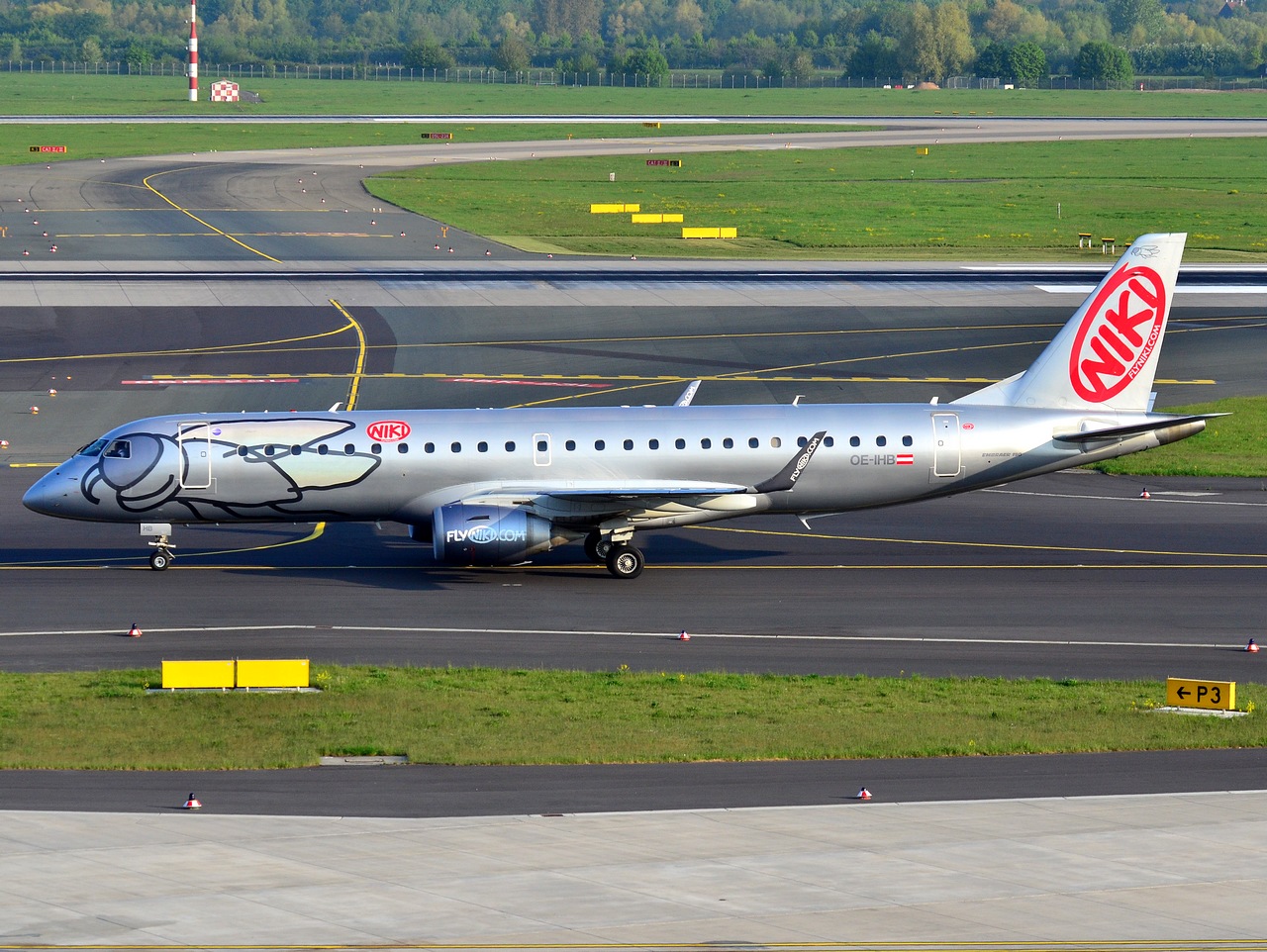 OE-IHB - ERJ-190LR (ERJ-190-100 LR) - Niki - DUS - 06-05-2013