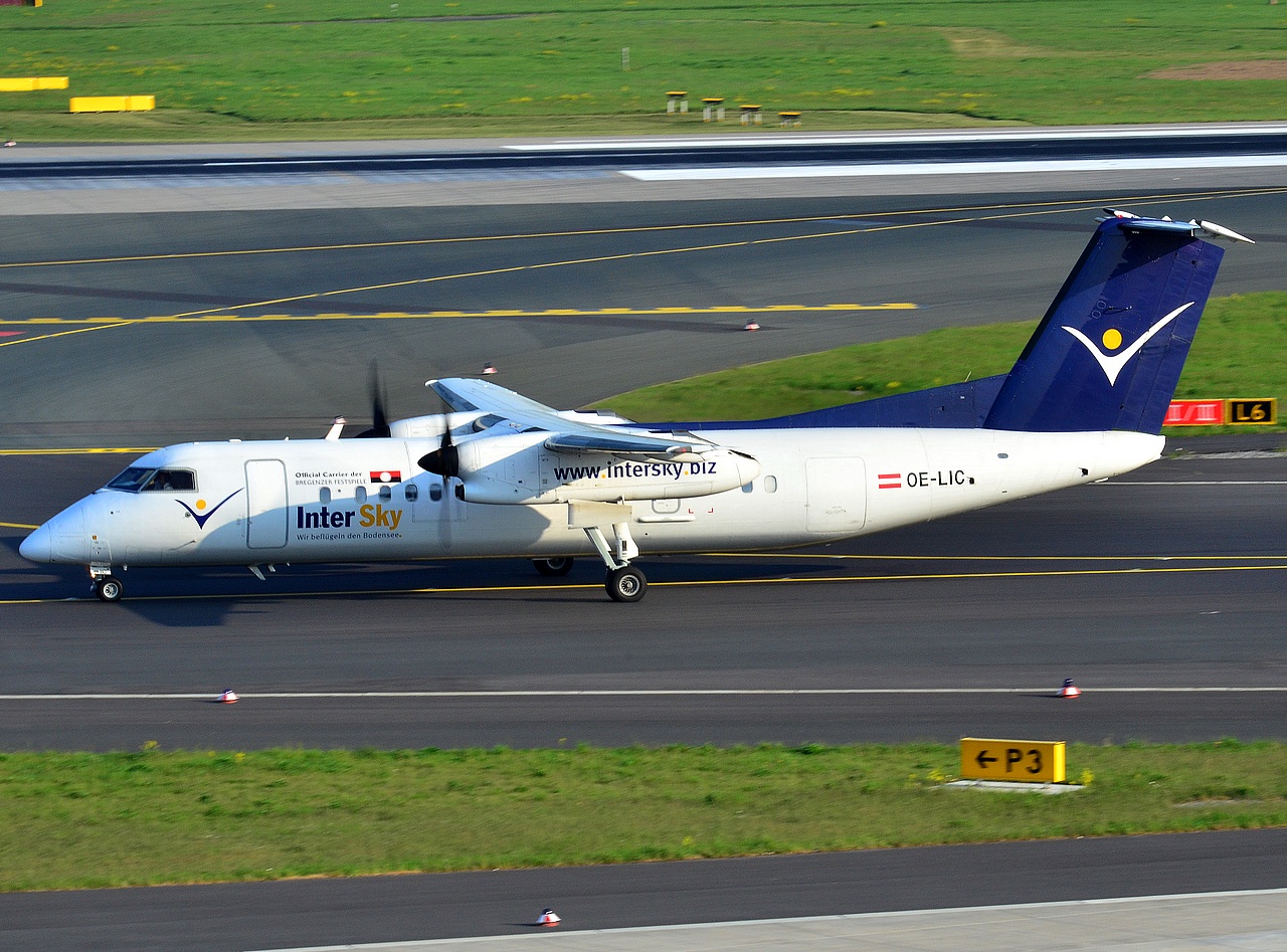 OE-LIC - DHC-8-311 - InterSky - DUS - 06-05-2013