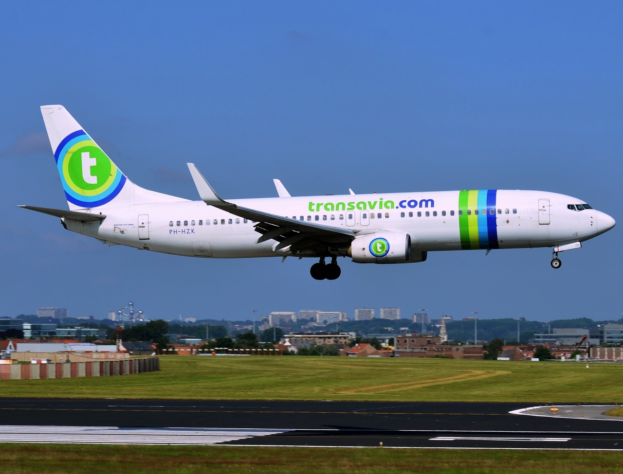 PH-HZK - 737-8K2(WL) - Transavia - BRU - 10-07-2013