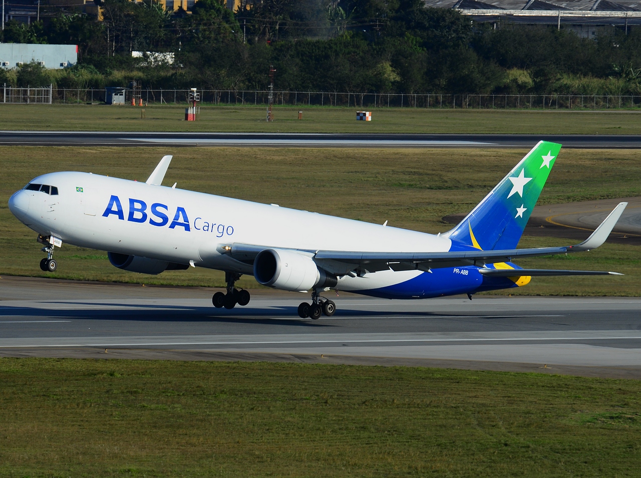 PR-ABB - 767-316F(ER)(WL) - ABSA Cargo - GRU - 07-06-2013b