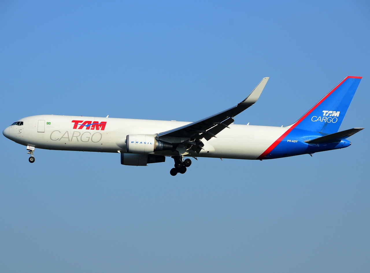 PR-ADY - 767-316F(ER)(WL) - TAM Cargo - GRU - 08-06-2013