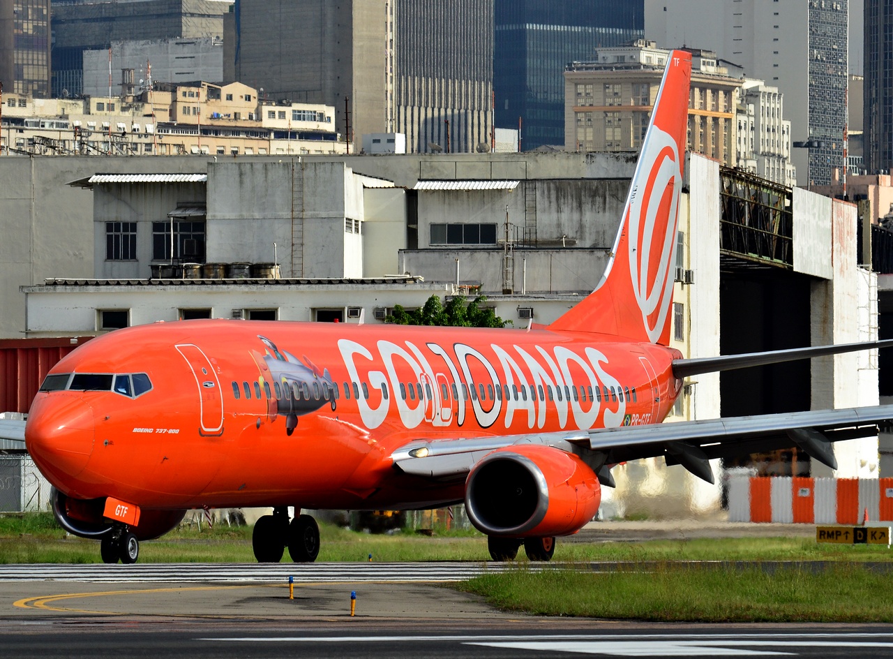 PR-GTF - 737-8EH(WL) - GOL _ Linhas Aereas Inteligentes - SDU - 04-06-2013c