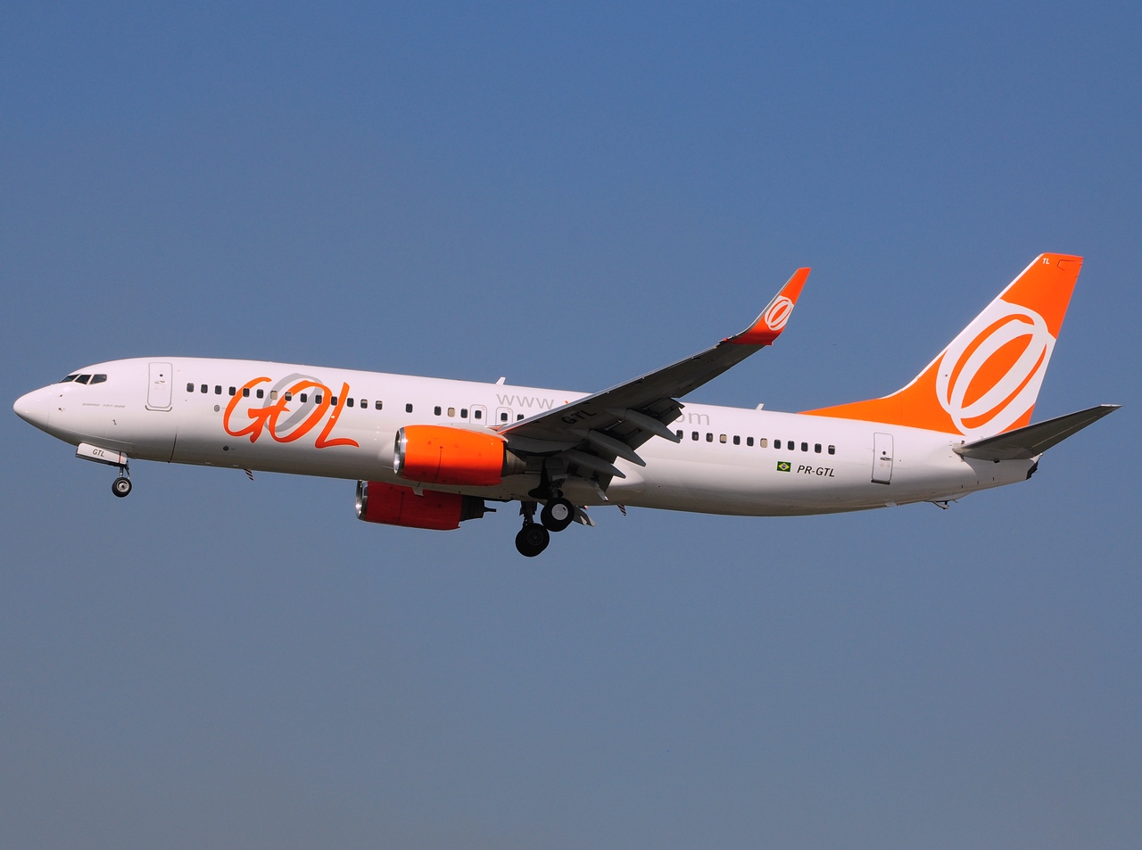 PR-GTL - 737-8EH(WL) - GOL _ Linhas Aereas Inteligentes - GRU - 07-06-2013