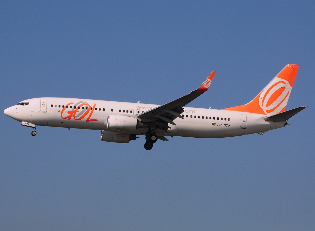 PR-GTV - 737-8EH(WL) - GOL _ Linhas Aereas Inteligentes - GRU - 07-06-2013
