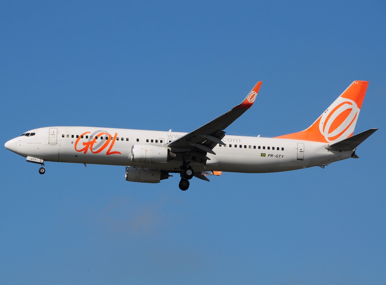 PR-GTY - 737-8EH(WL) - GOL _ Linhas Aereas Inteligentes - GRU - 05-06-2013