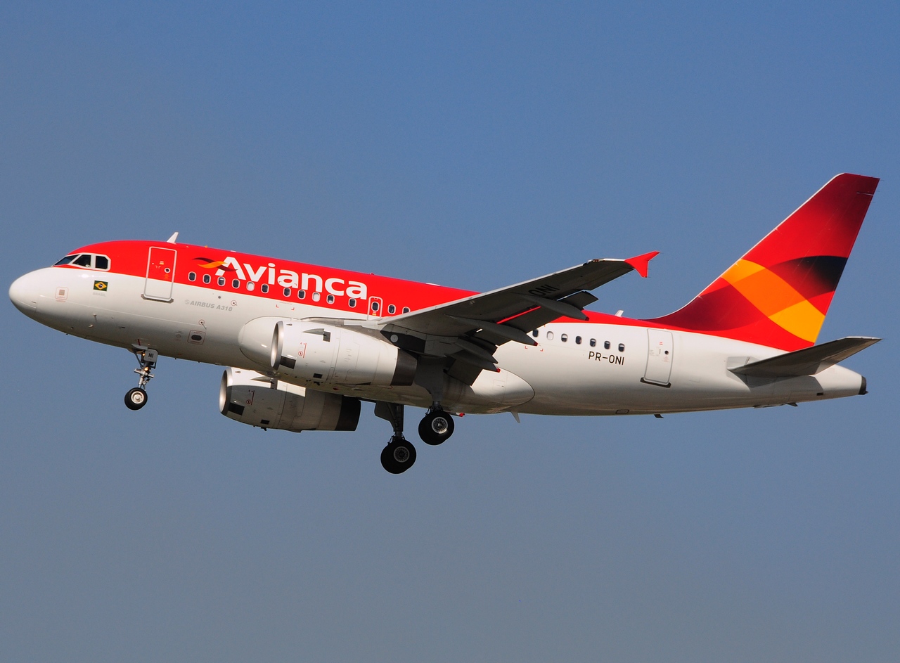 PR-ONI - A318-121 - Avianca Brasil - GRU - 07-06-2013