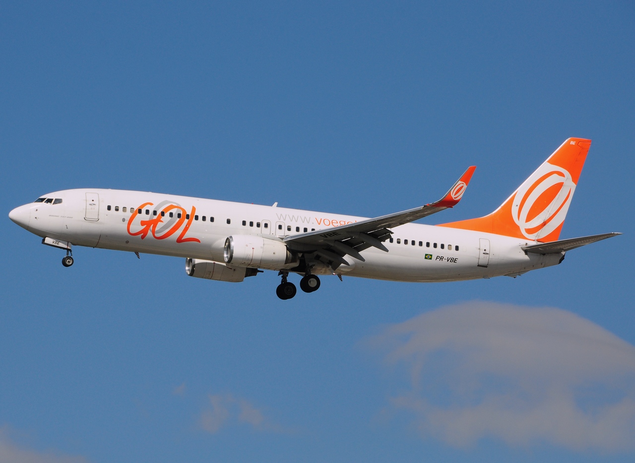 PR-VBE - 737-8AS(WL) - GOL _ Linhas Aereas Inteligentes - GRU - 06-06-2013