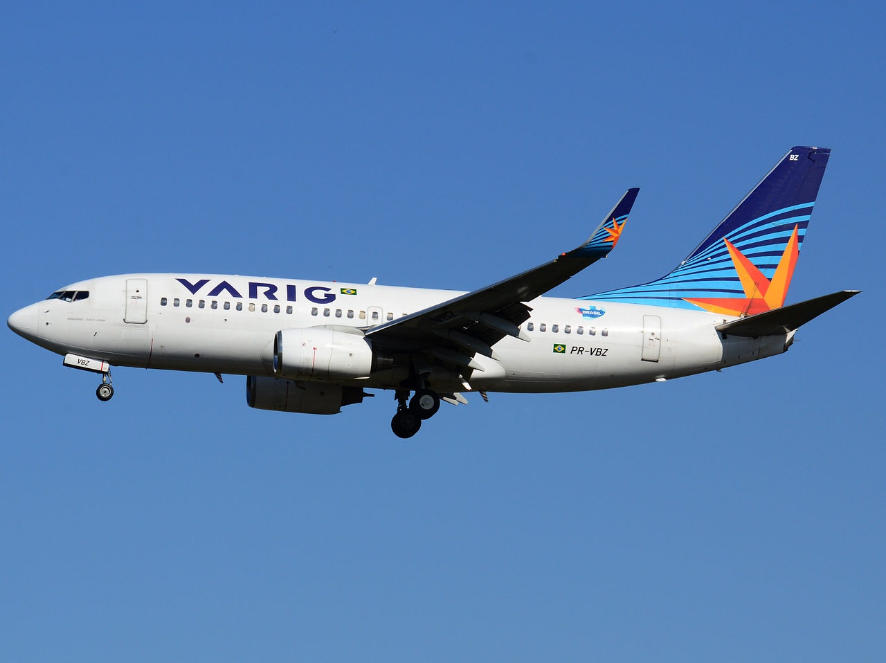 PR-VBZ - 737-73A(WL) - Varig - GRU - 07-06-2013